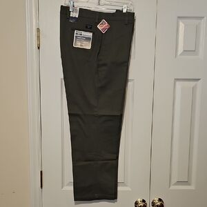 Dockers Men's Dark Green Chinos